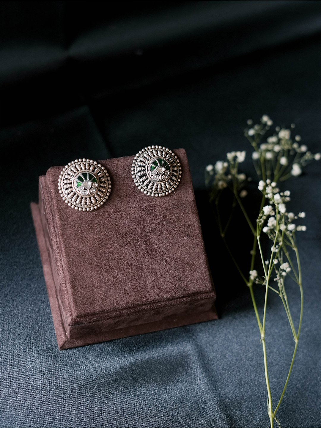 VAIDURYA EAR STUDS - EVD46