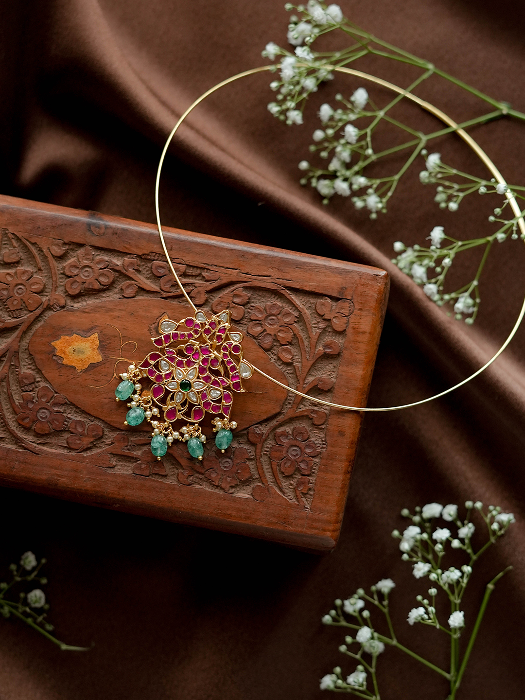 VAIDURYA NECKPIECE - NVD21