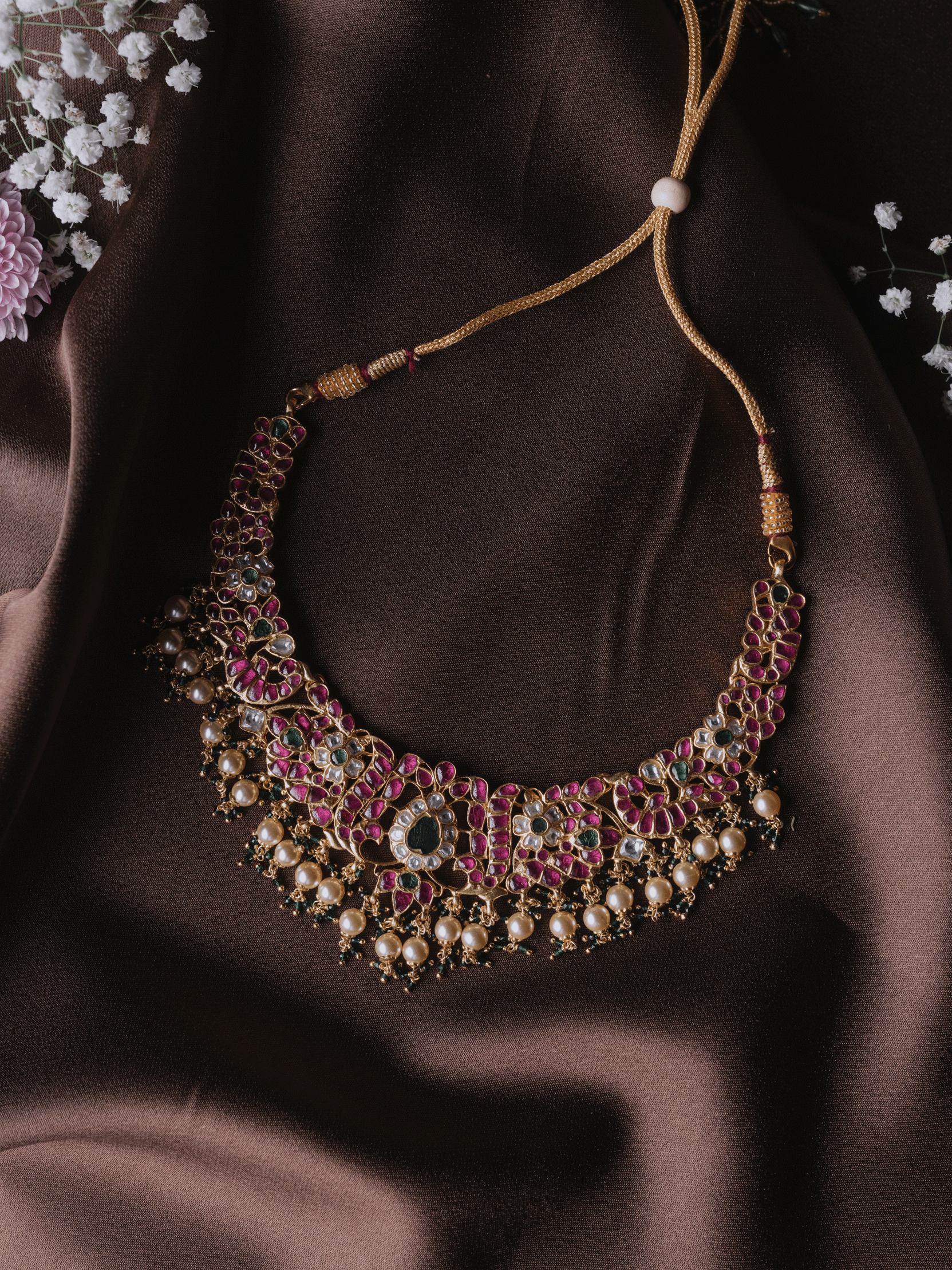 VAIDURYA NECKPIECE - NVD26