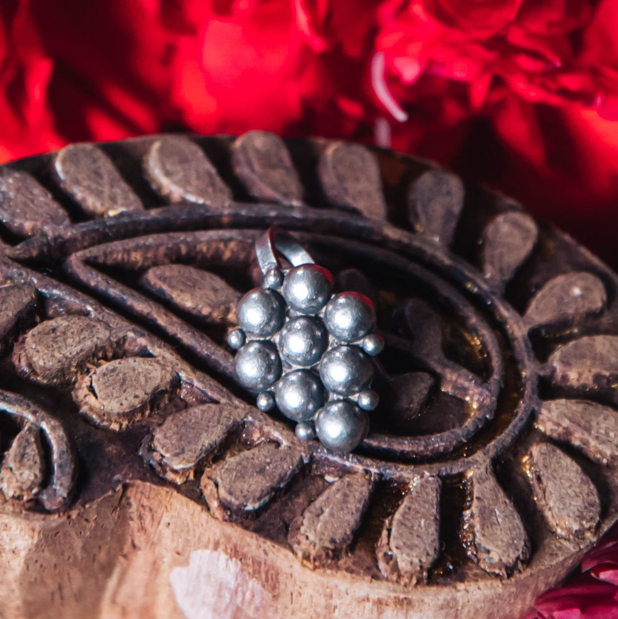 Floral Motif Nosepin (NNPC08)