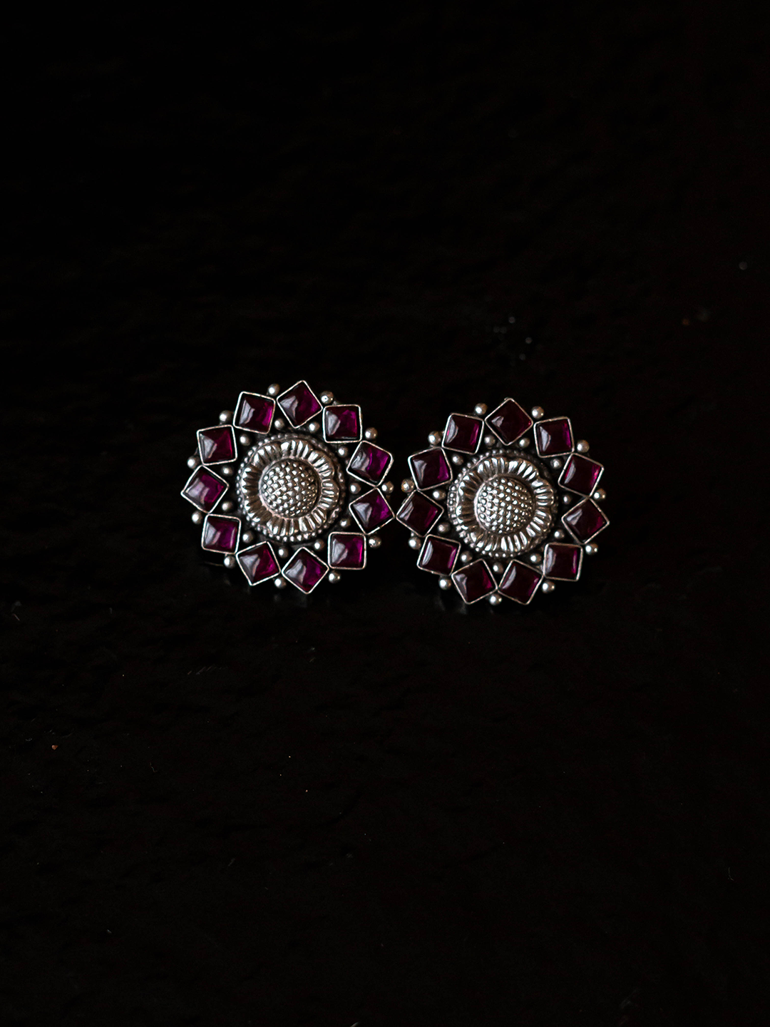 ABHINI EAR STUDS - EAB36