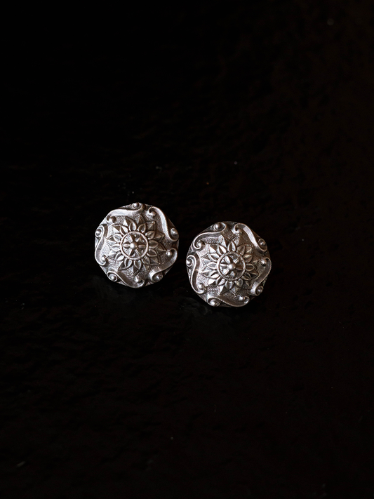 ABHINI EAR STUDS - EAB59