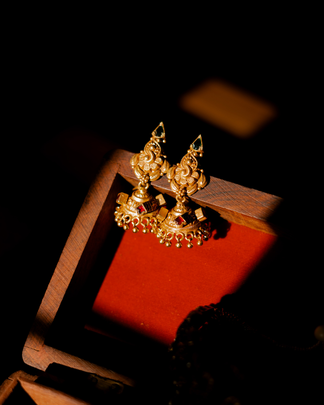 VAIDURYA EARRINGS - EVD68