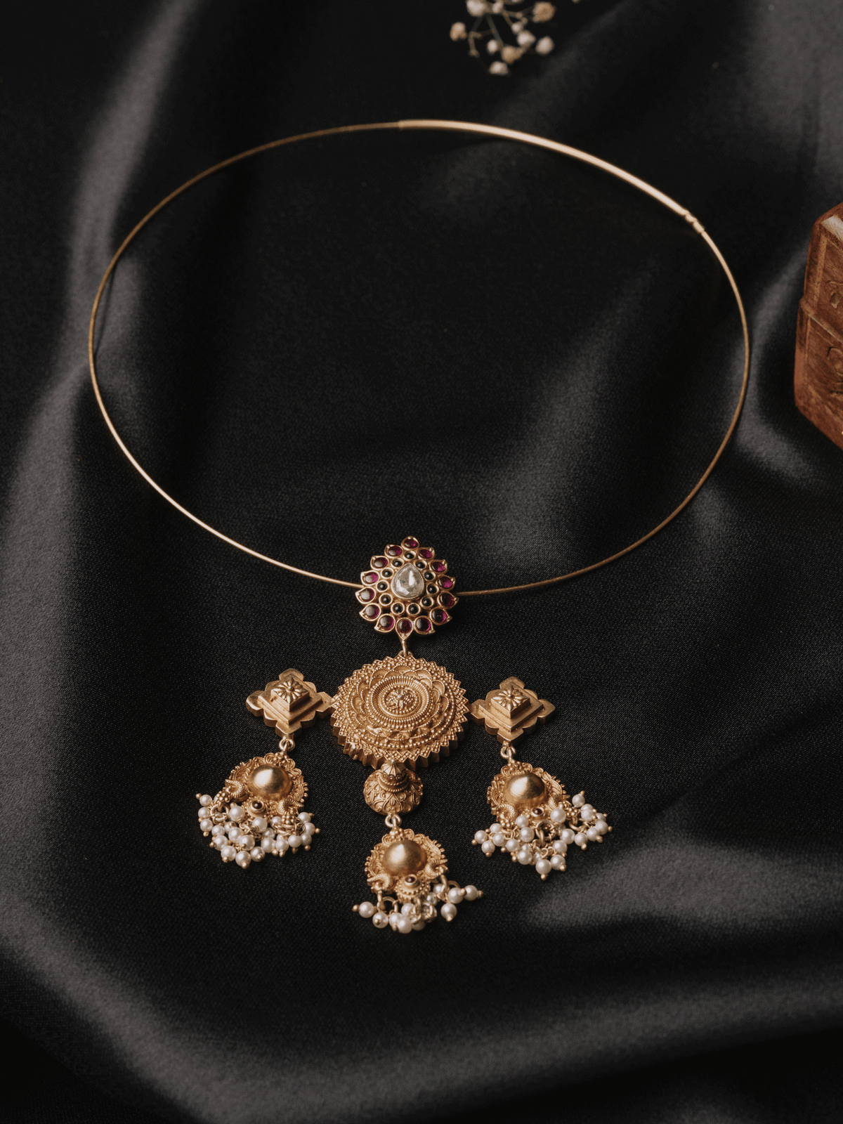 ABHINI NECKPIECE - NAB17