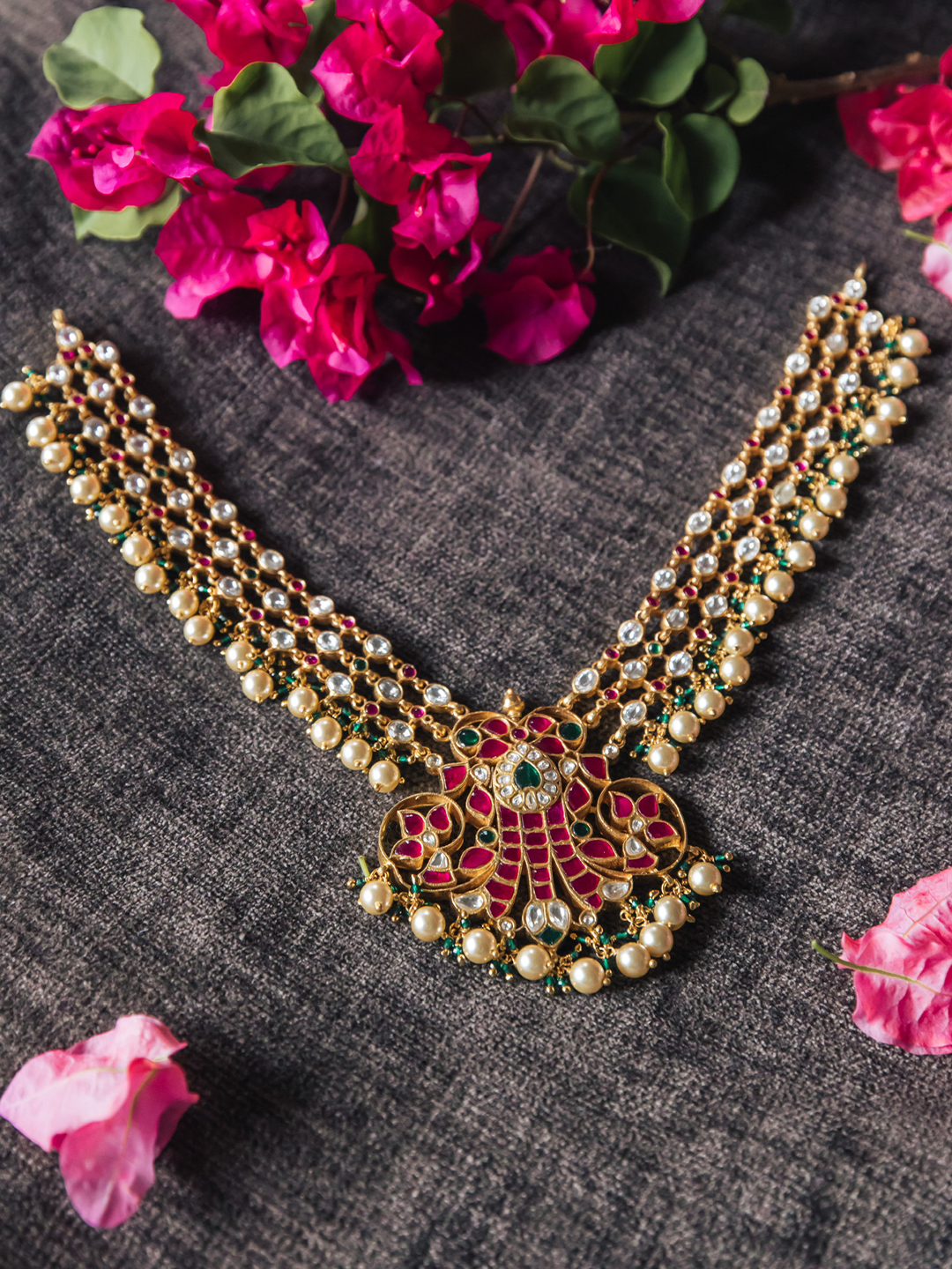 VAIDURYA NECKPIECE - NVD03