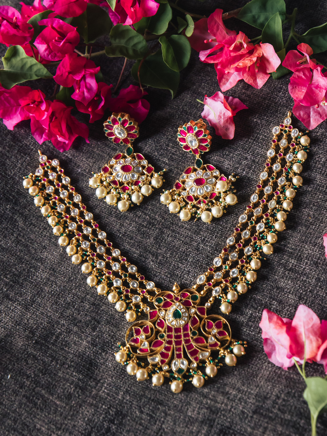VAIDURYA NECKPIECE - NVD03