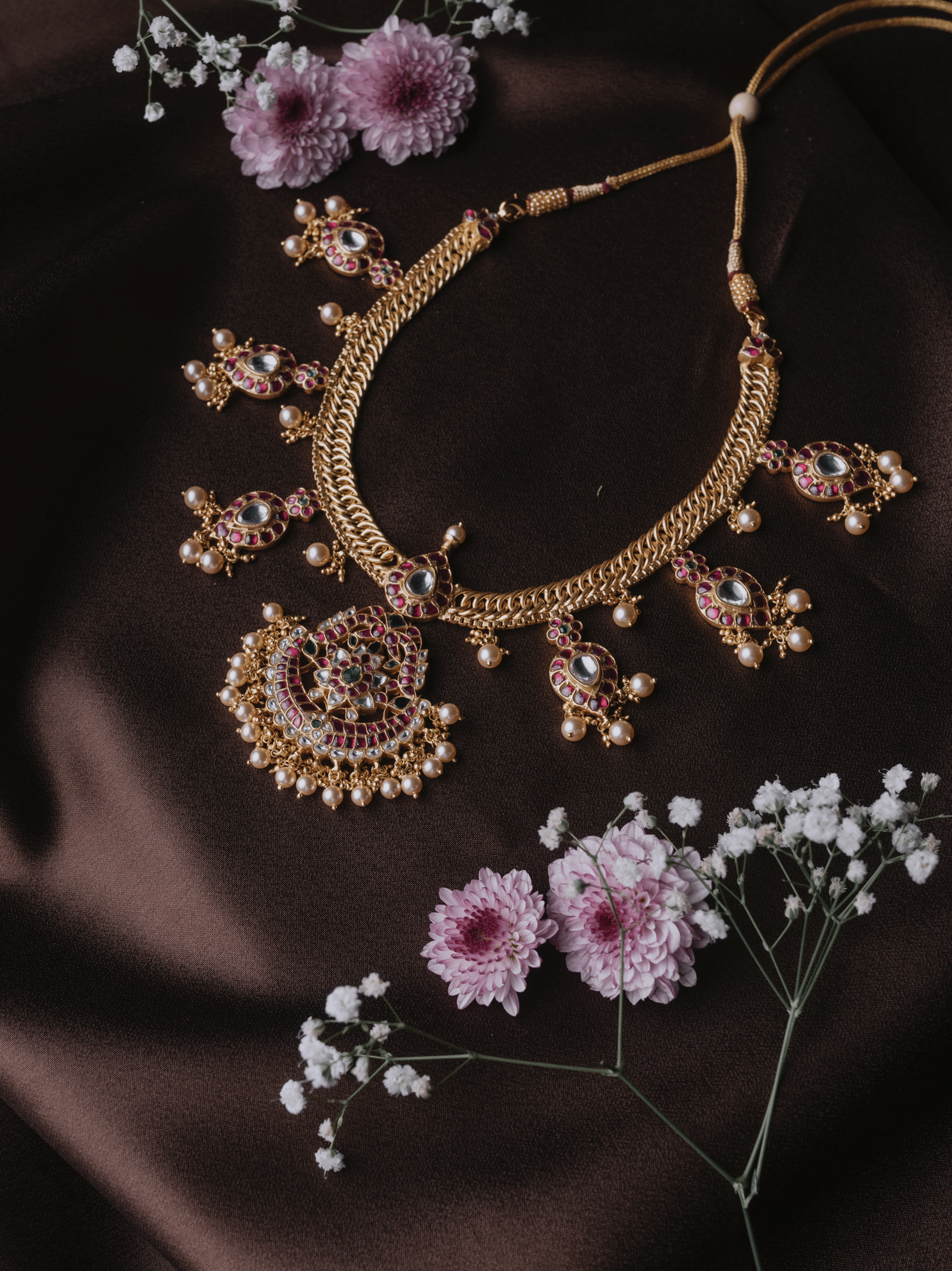 VAIDURYA NECKPIECE - NVD06
