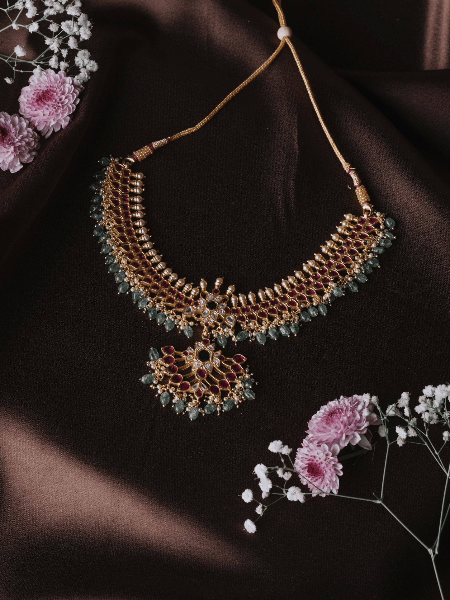 VAIDURYA NECKPIECE - NVD08