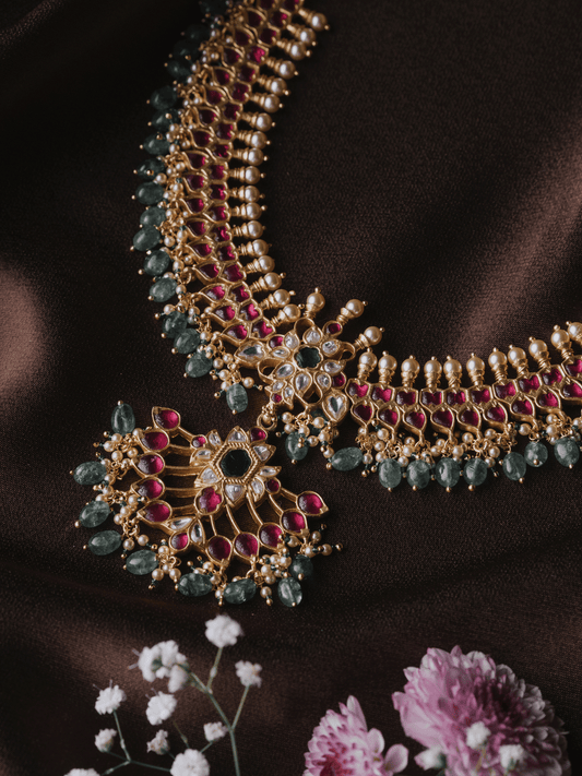 VAIDURYA NECKPIECE - NVD08
