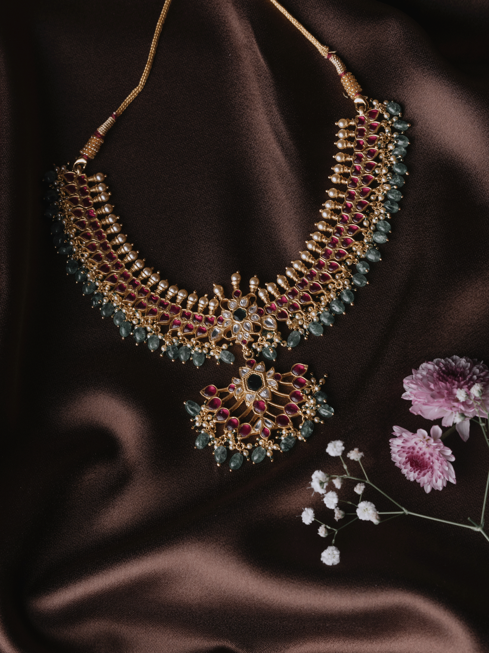 VAIDURYA NECKPIECE - NVD08