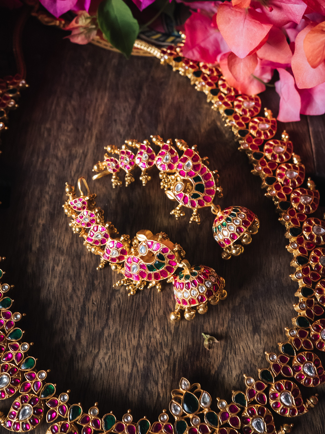 VAIDURYA NECKPIECE - NVD18