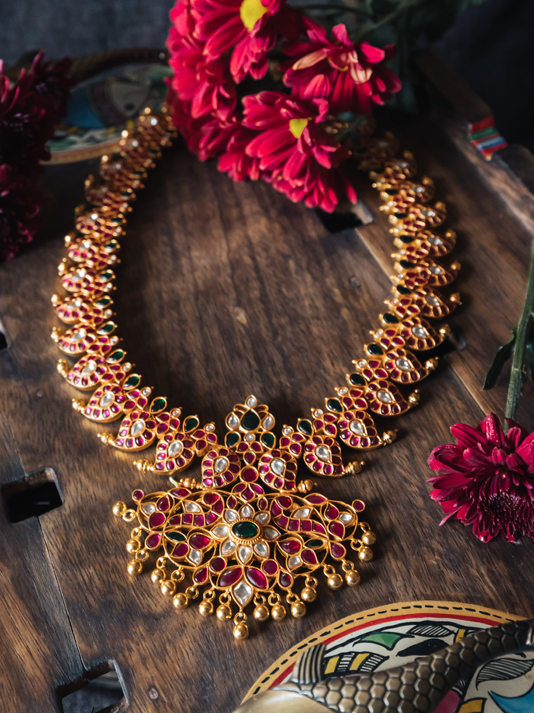 VAIDURYA NECKPIECE - NVD18