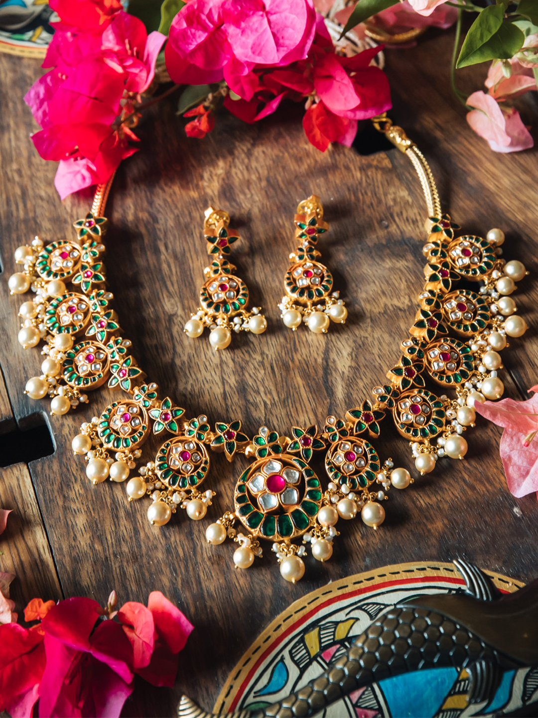 VAIDURYA NECKPIECE - NVD19