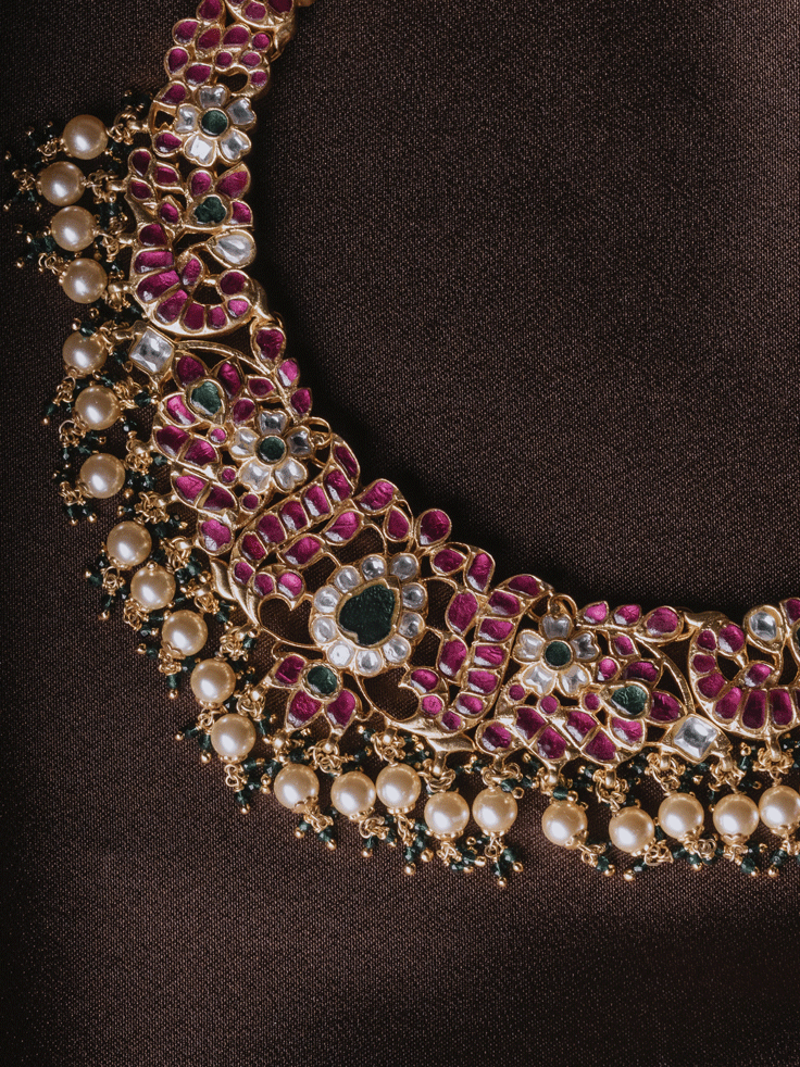 VAIDURYA NECKPIECE - NVD26
