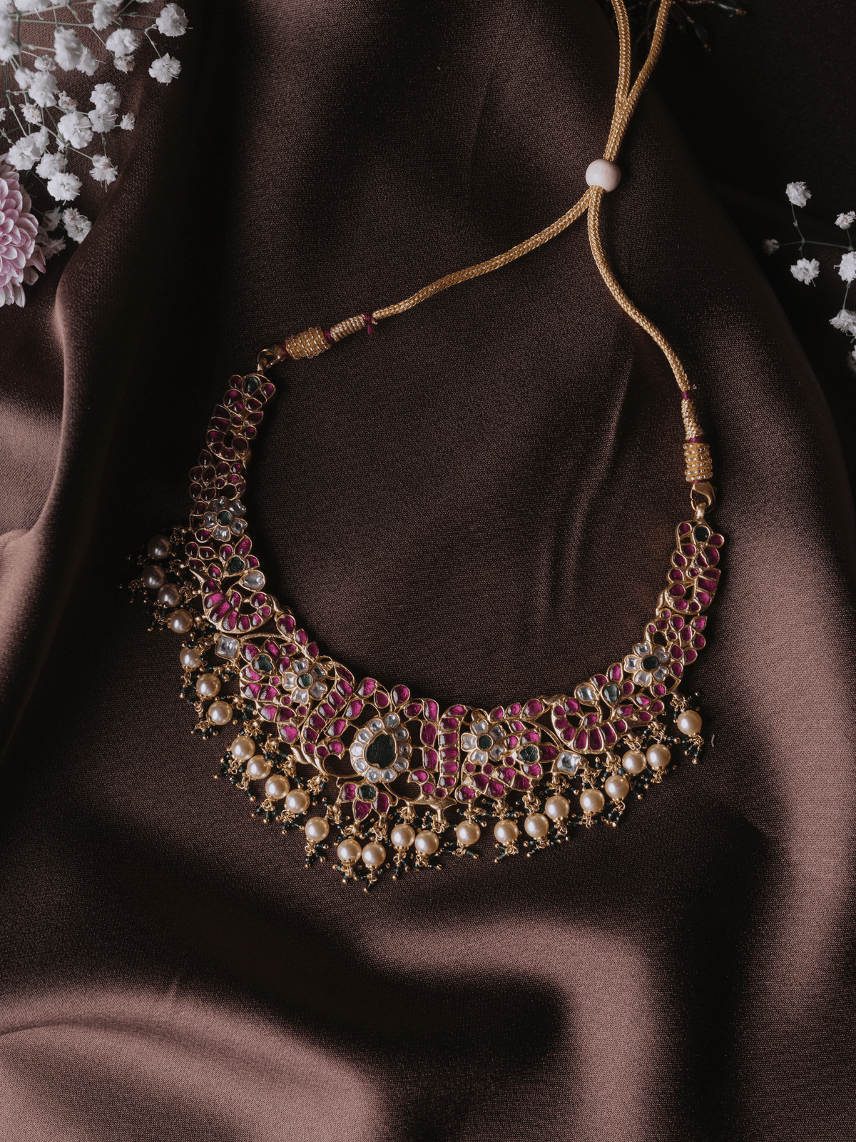 VAIDURYA NECKPIECE - NVD26