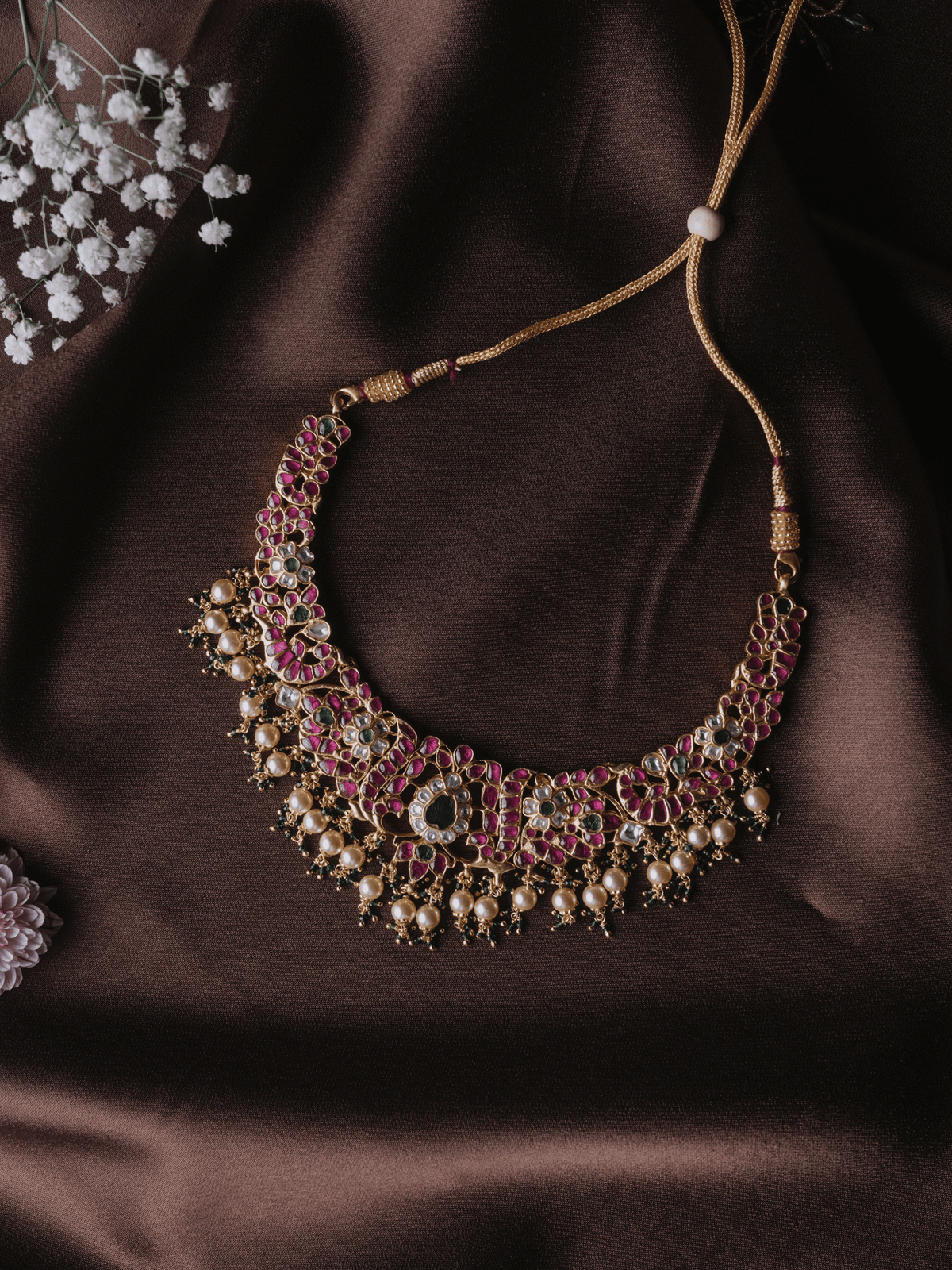 VAIDURYA NECKPIECE - NVD26