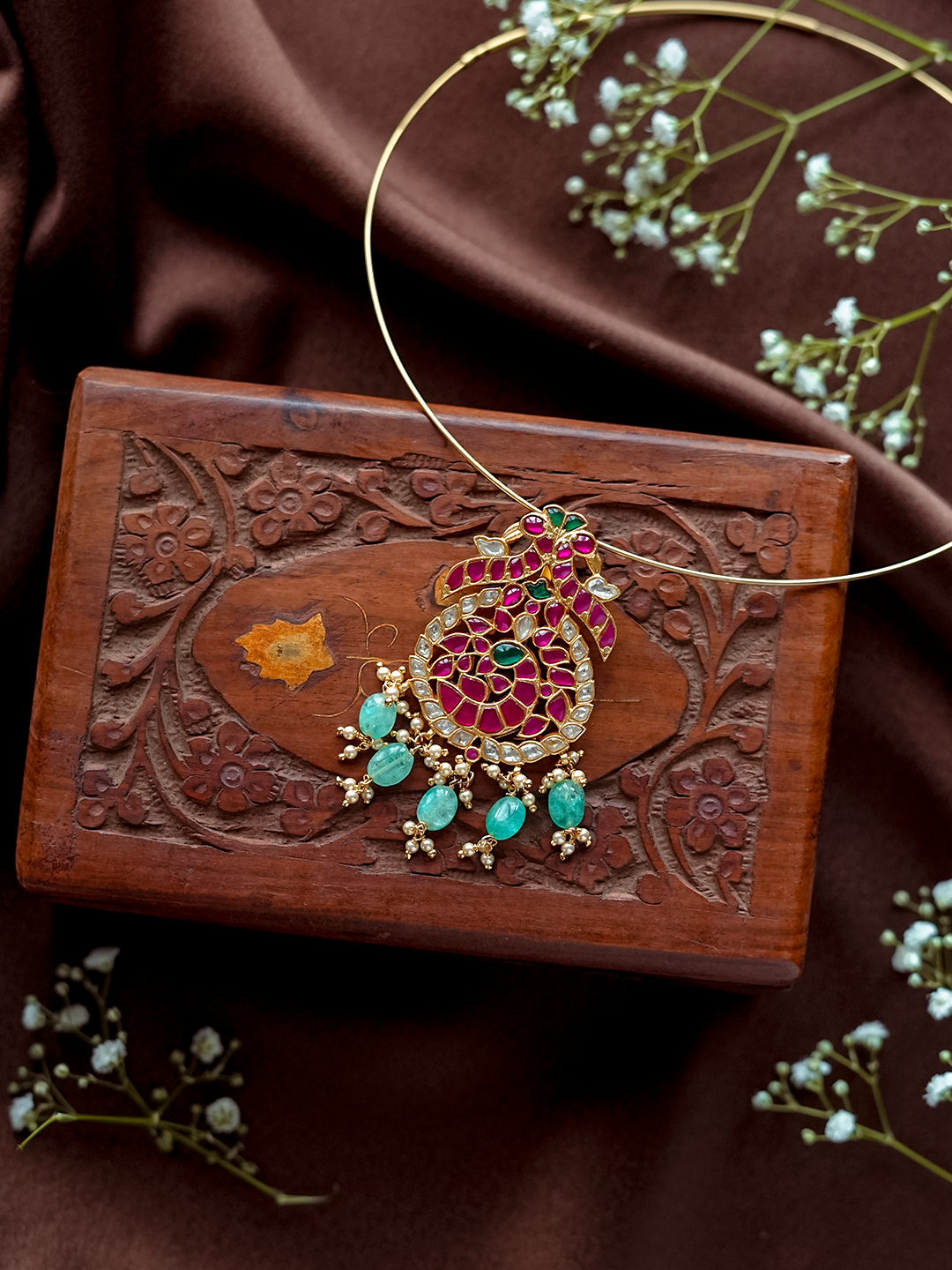 VAIDURYA NECKPIECE - NVD33