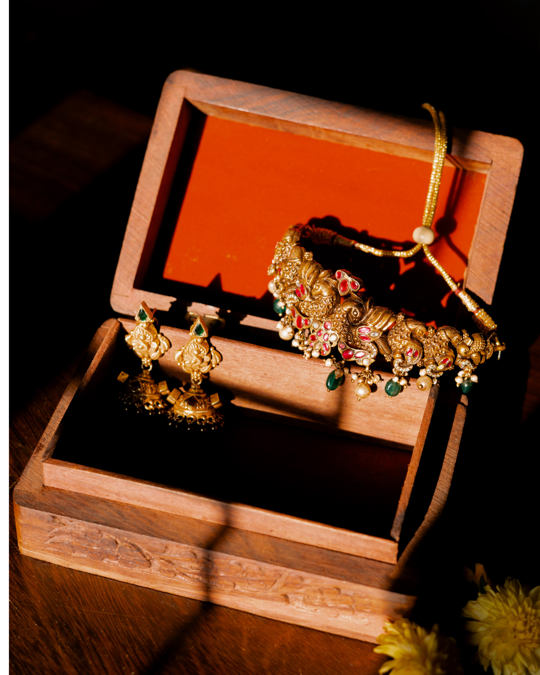 VAIDURYA NECKPIECE - NVD42