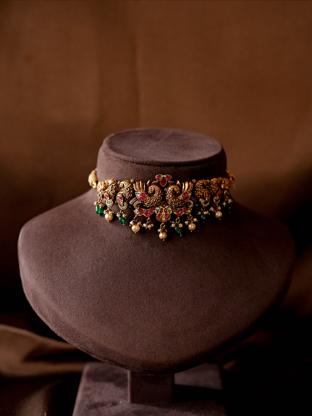 VAIDURYA NECKPIECE - NVD42