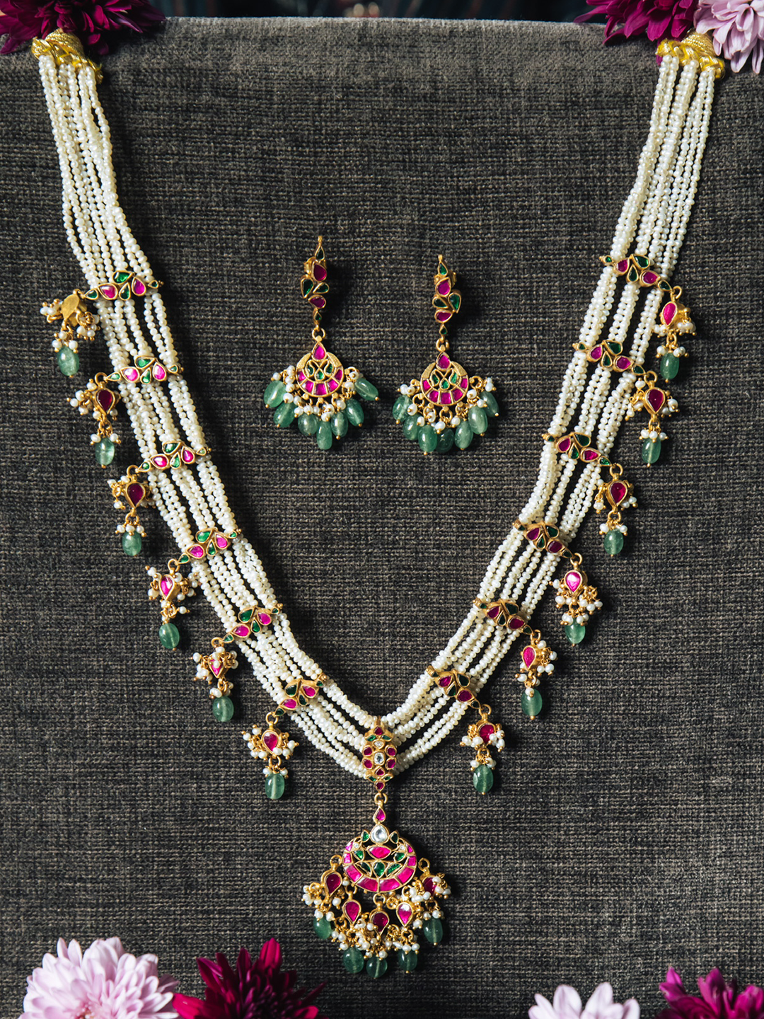 VAIDURYA NECKPIECE - NVD43