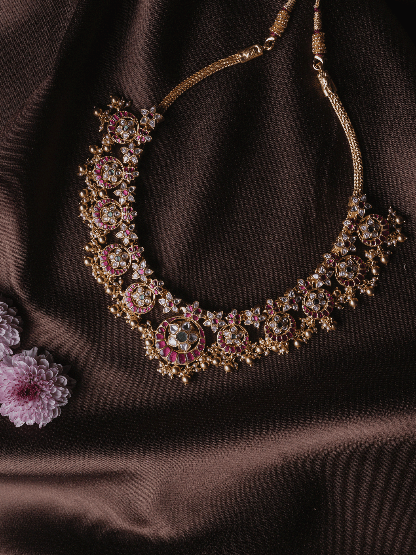 VAIDURYA NECKPIECE - NVD48